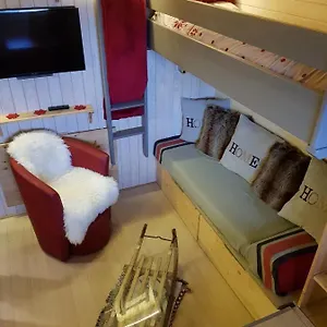 Appartement De Skieur Entièrement équipée La Tiny Princesse Rouge, Megève